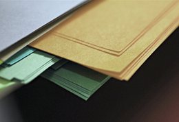 Multicoloured papers