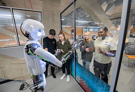 UOB_Eng_Robotics_24NOV22_AW_011