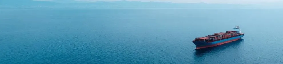Marine cargo transport at sea