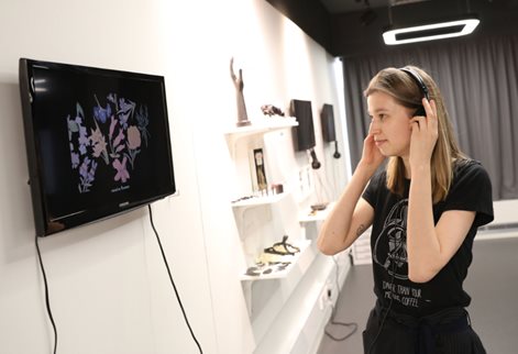 Sara Ehrlichova 2019 digital media graduate