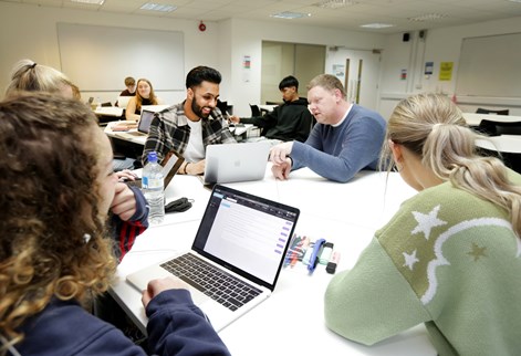 marketing students and dan bennett