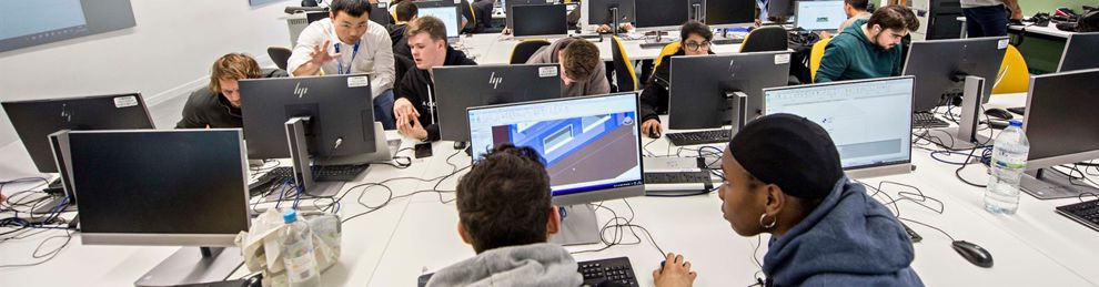 Class in computer lab studying BIM