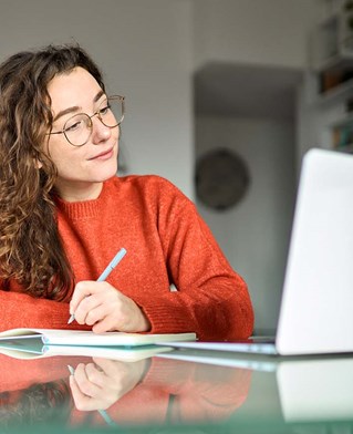 woman on laptop