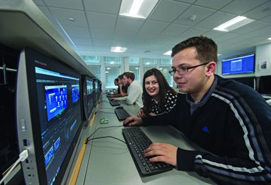 Students in the digital newsroom