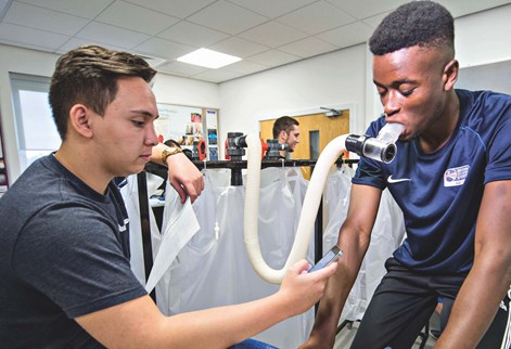 Sport and exercise students in the lab