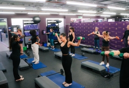People doing an exercise class