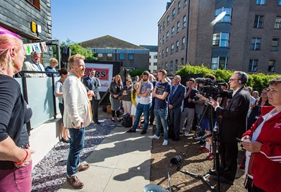 Duncan Baker-Brown opening the Waste House