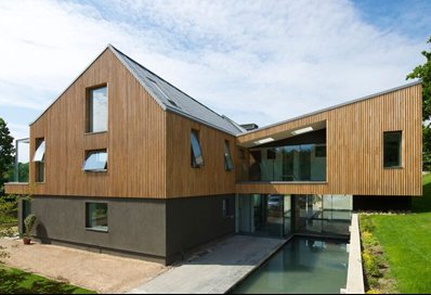 Low carbon country house