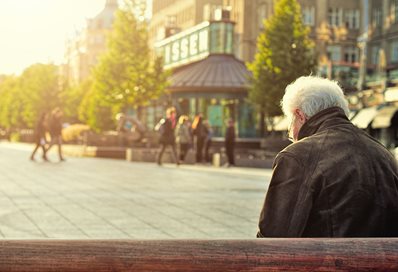 The quest for a healthier old age. Photo by Huy Phan on Unsplash