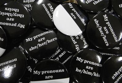 pronoun badges