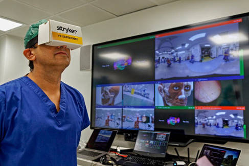 VR anatomy lab at BSMS showing surgeon with VR headset