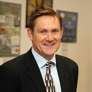 Dr Robert Hayward